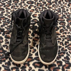 Jordan’s Black size 8 used